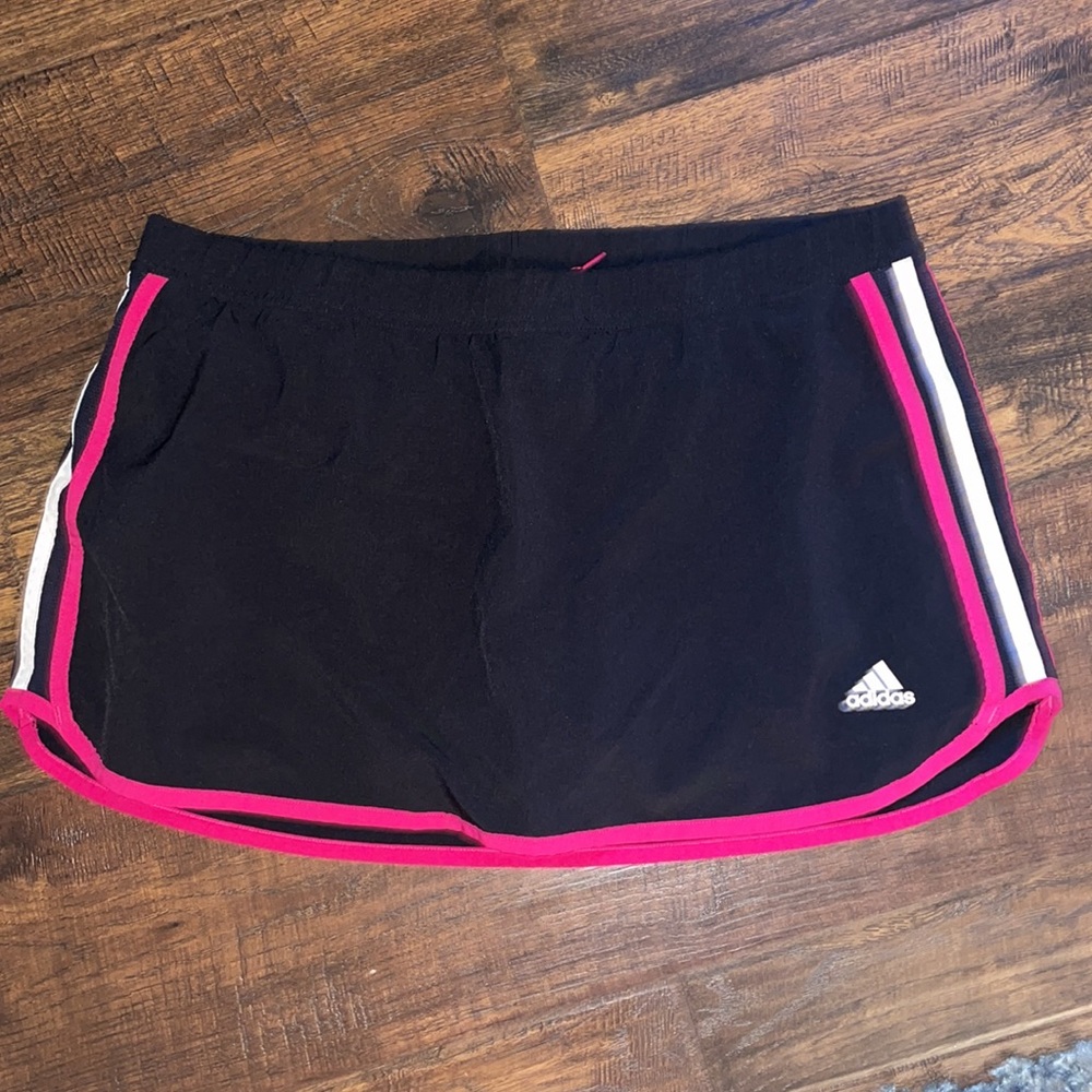 Adidas size M tennis skirt